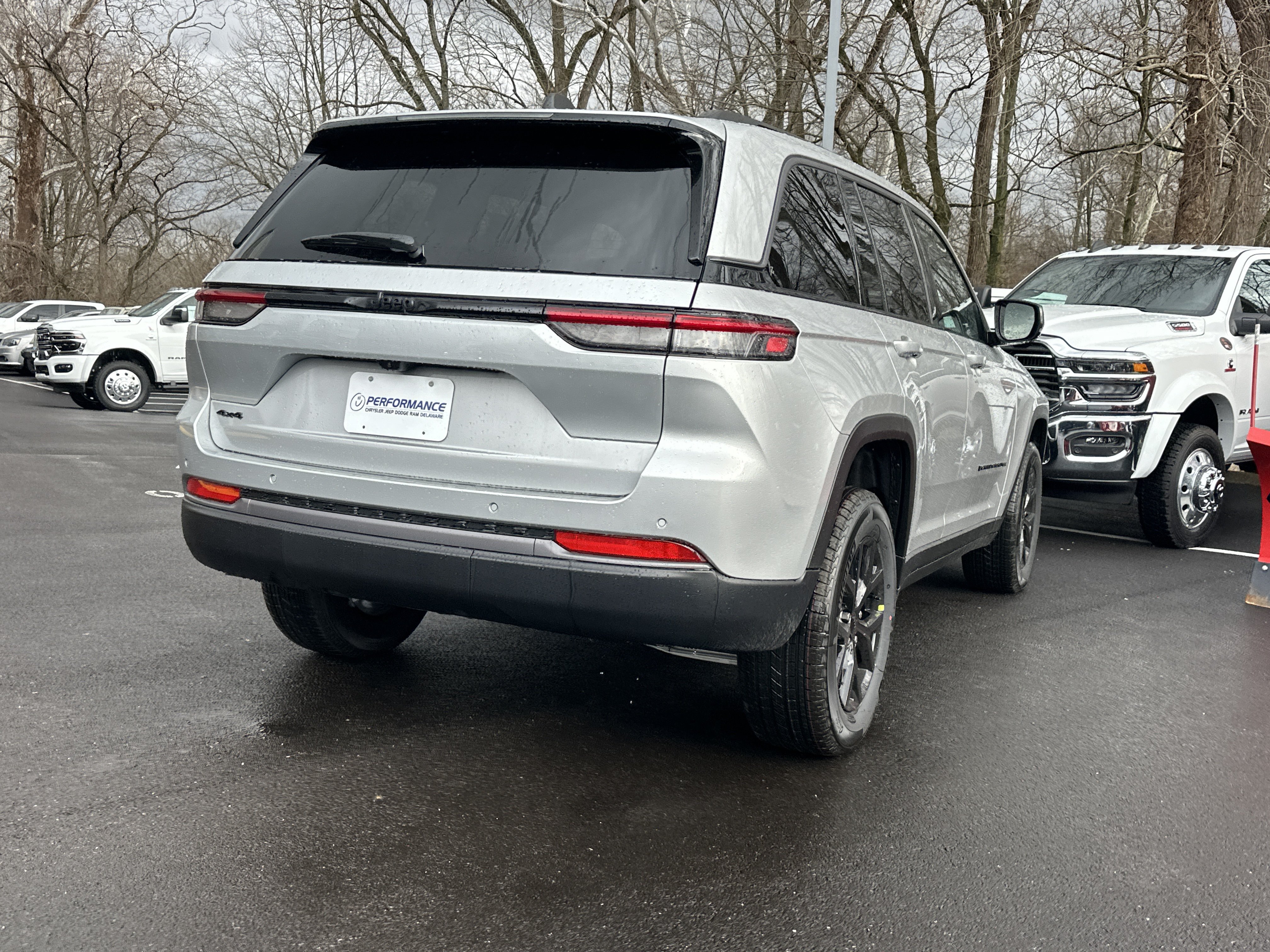New 2026 Jeep Grand Cherokee Altitude AWD/4WD image 17