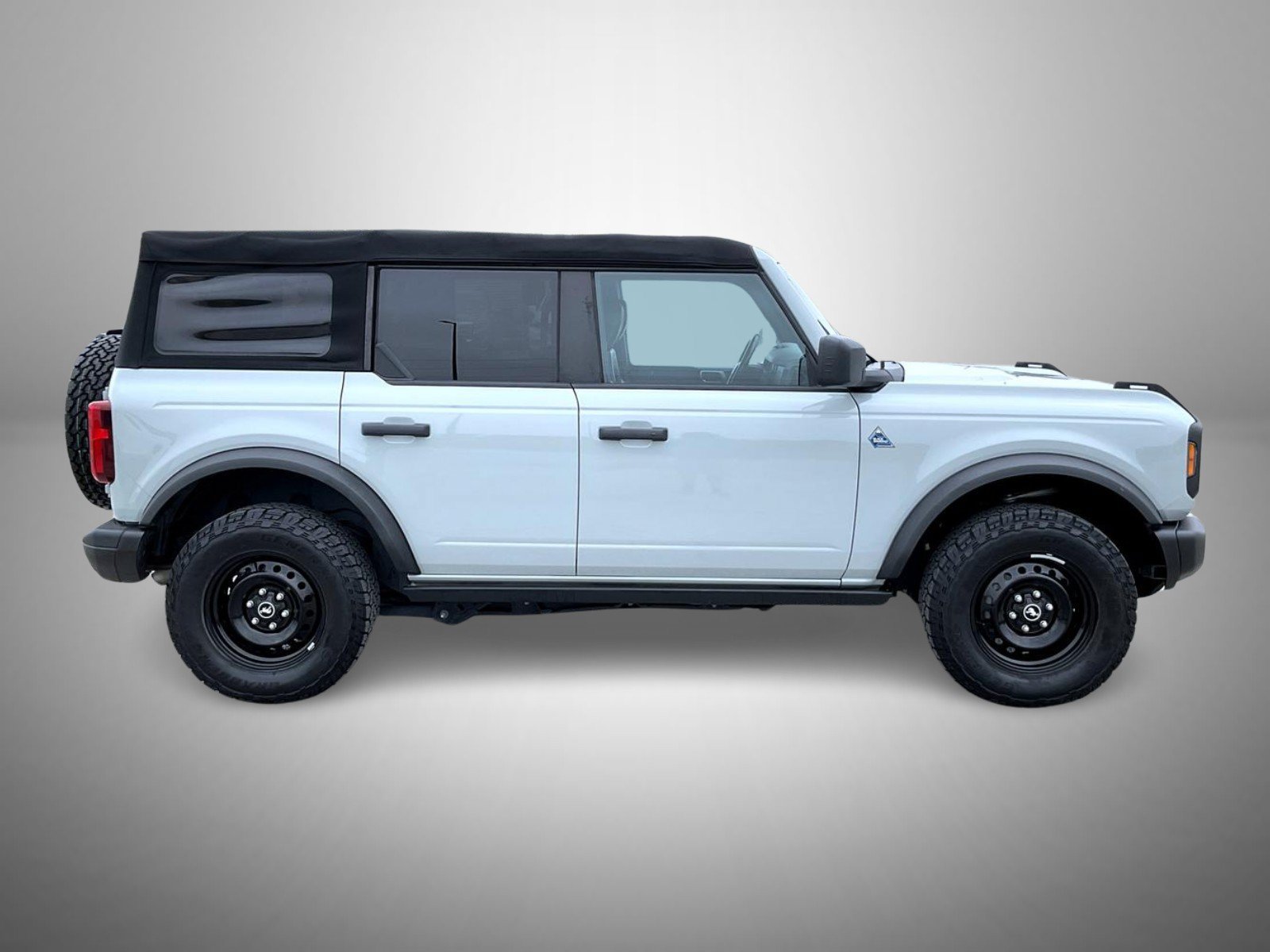 Used 2022 Ford Bronco Black Diamond AWD/4WD image 4