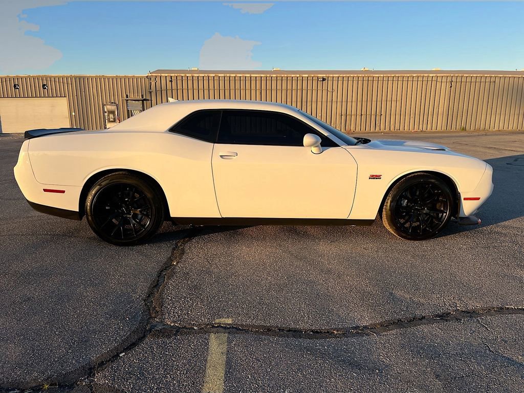 Used 2022 Dodge Challenger R/T Scat Pack w/ Driver Convenience Group RWD image 8