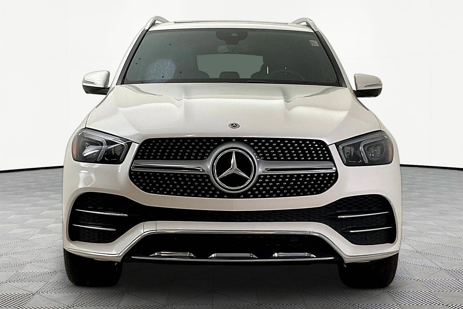 Certified 2022 Mercedes-Benz GLE 450 4MATIC w/ Revised AMG Line Exterior image 2