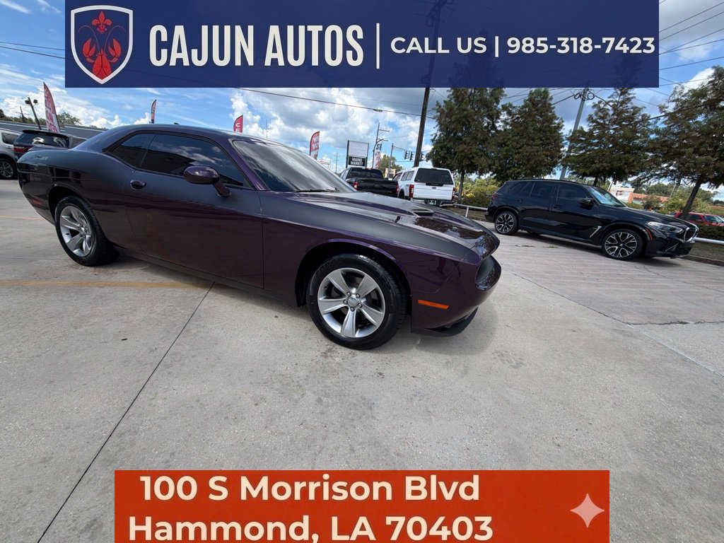 Used 2020 Dodge Challenger SXT RWD image 10