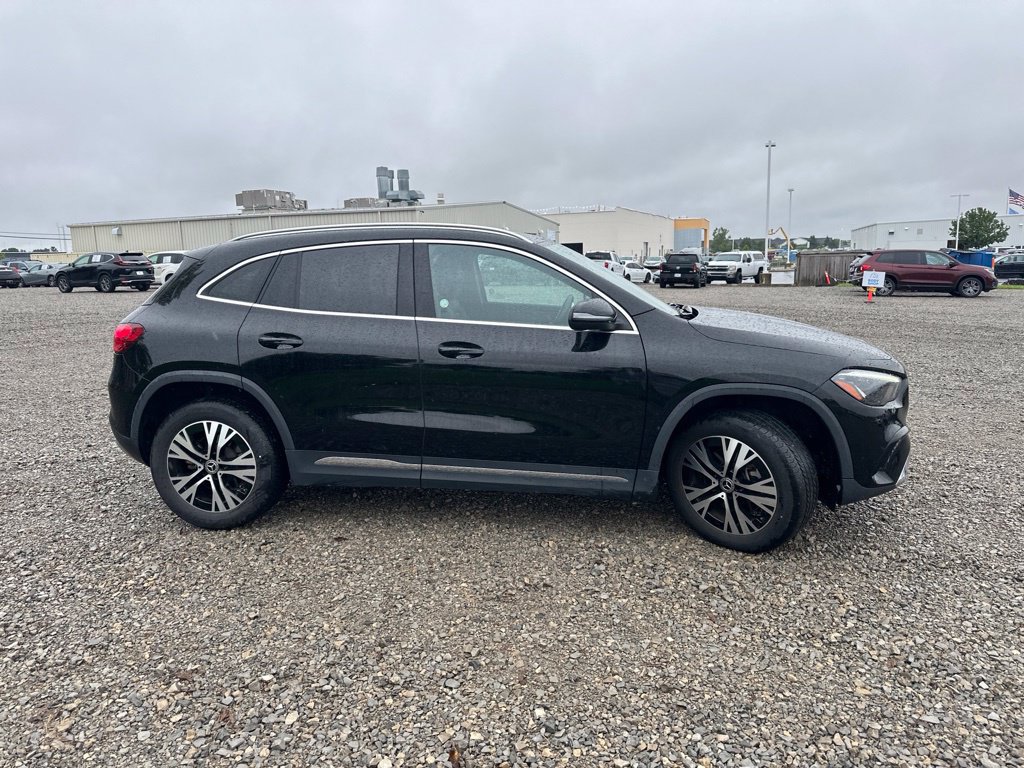 Used 2025 Mercedes-Benz GLA 250 image 11