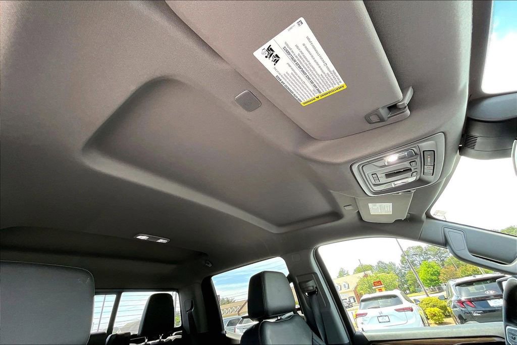 Used 2024 Chevrolet Silverado 1500 LT Trail Boss w/ Convenience Package II AWD/4WD image 27