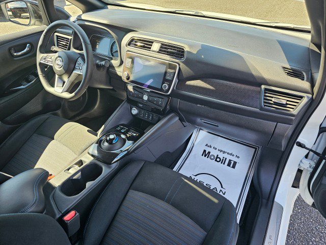 Certified 2025 Nissan Leaf SV Plus FWD image 11
