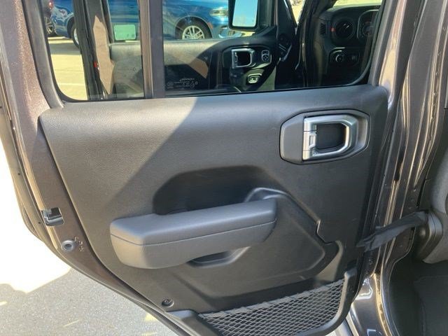Certified 2025 Jeep Wrangler Unlimited Rubicon AWD/4WD image 22