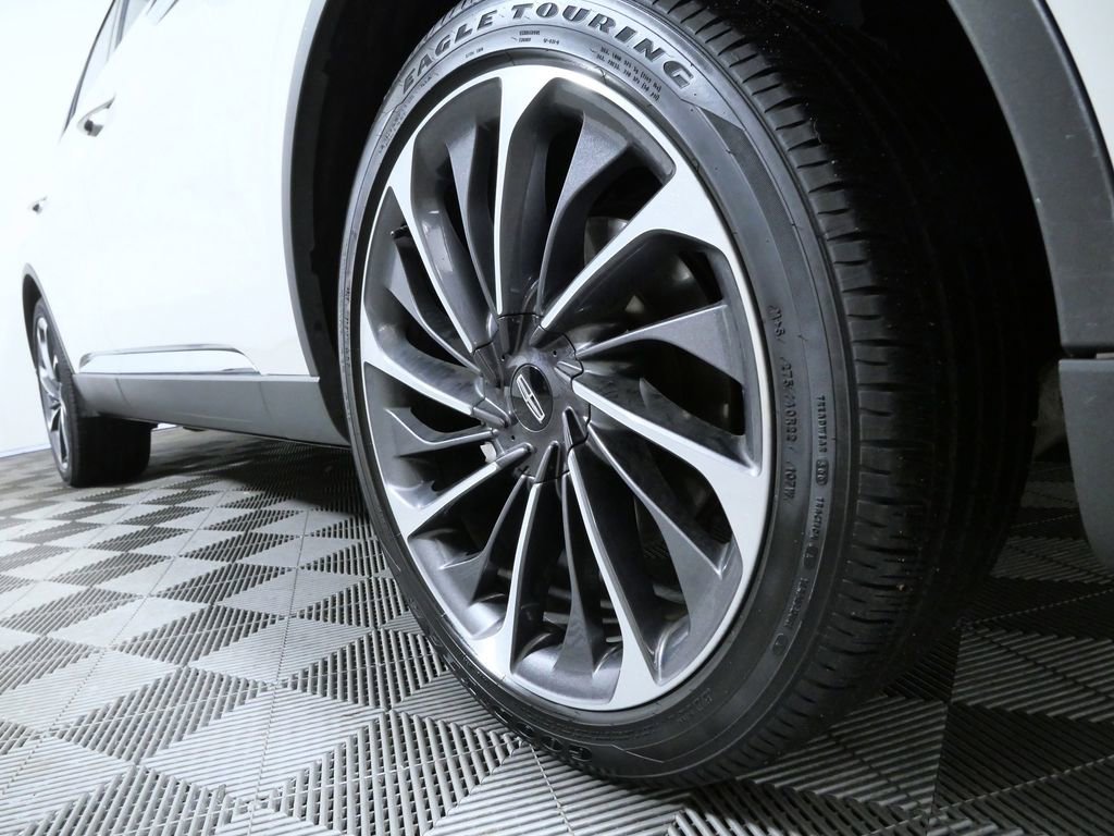 Certified 2025 Lincoln Aviator Reserve w/ Illumination Package image 2