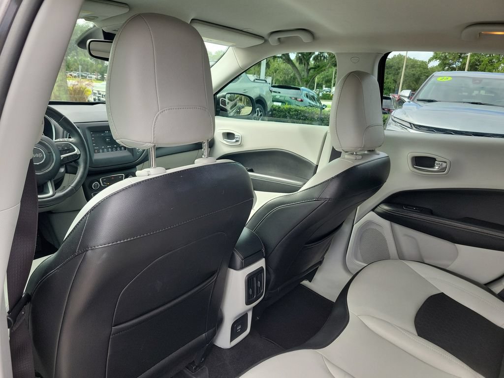 Used 2020 Jeep Compass Latitude w/ Safety & Security Group FWD image 16