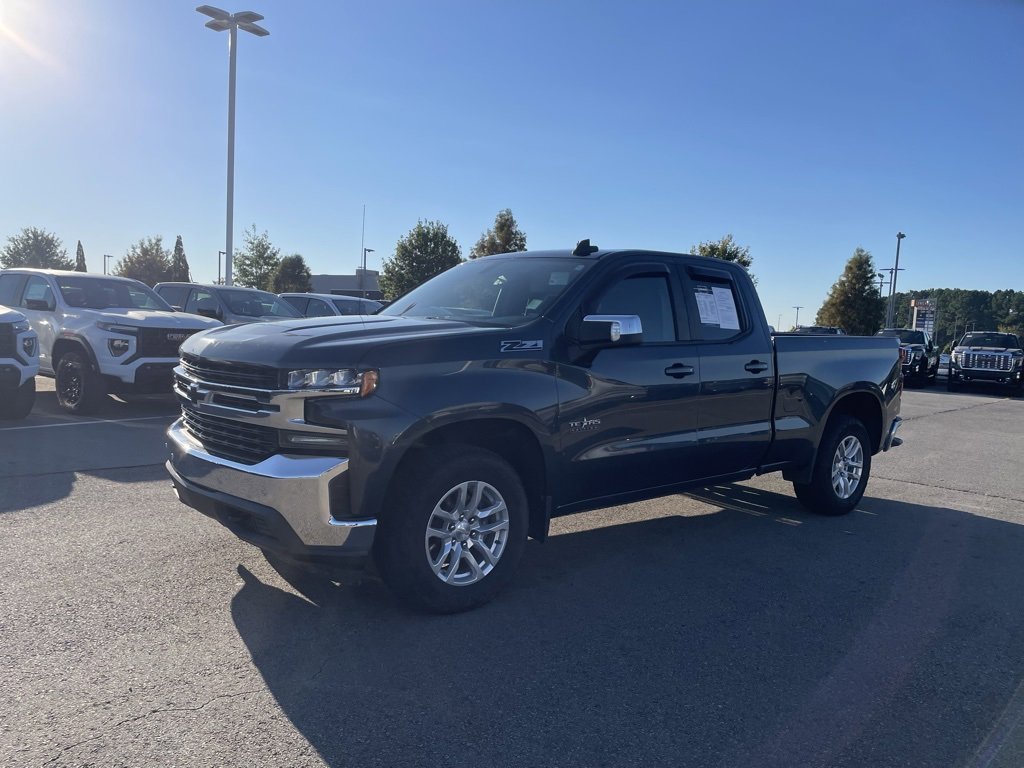 Used 2019 Chevrolet Silverado 1500 LT w/ Texas Edition image 3