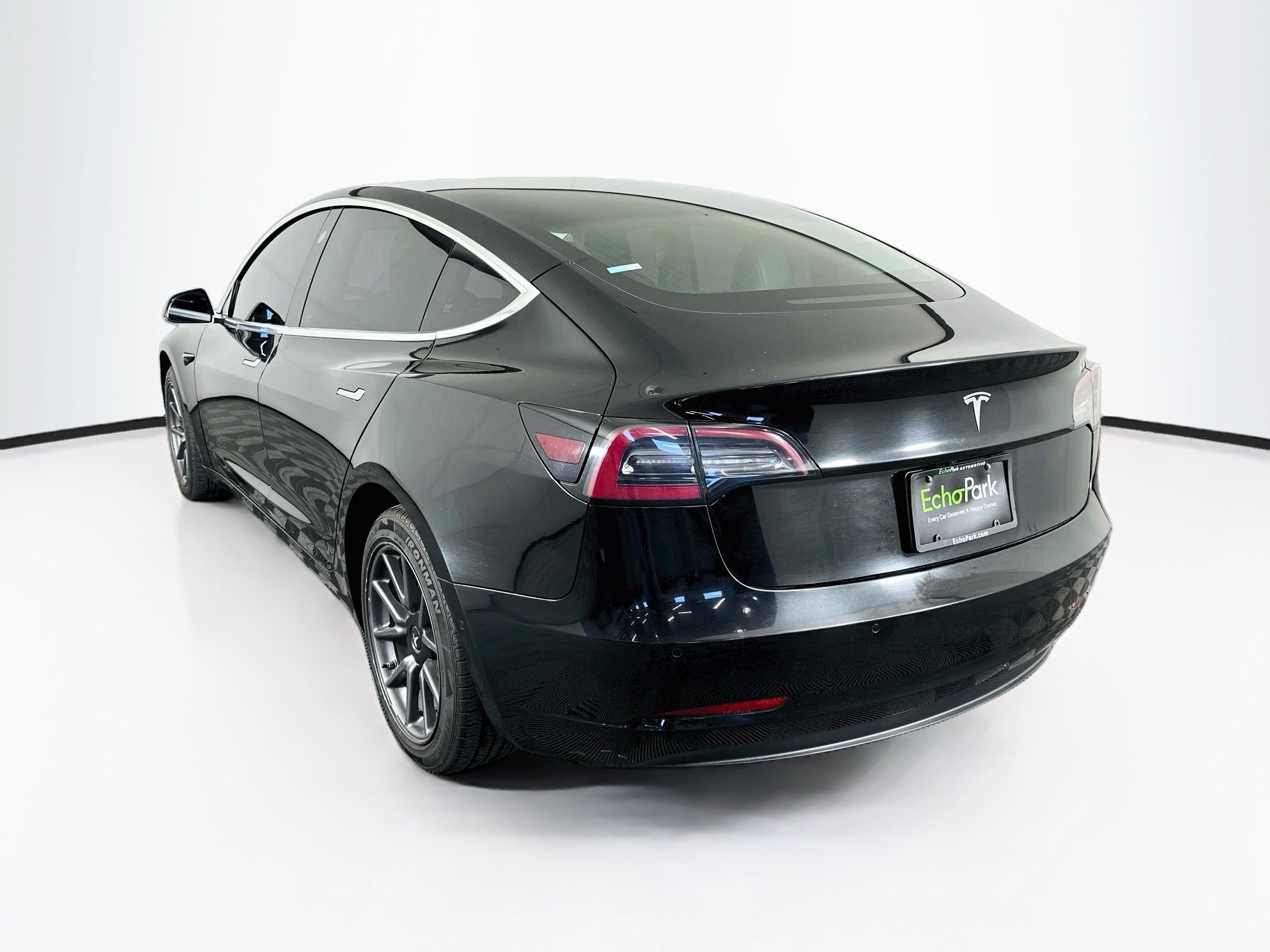 Used 2019 Tesla Model 3 Standard Range Plus RWD image 5