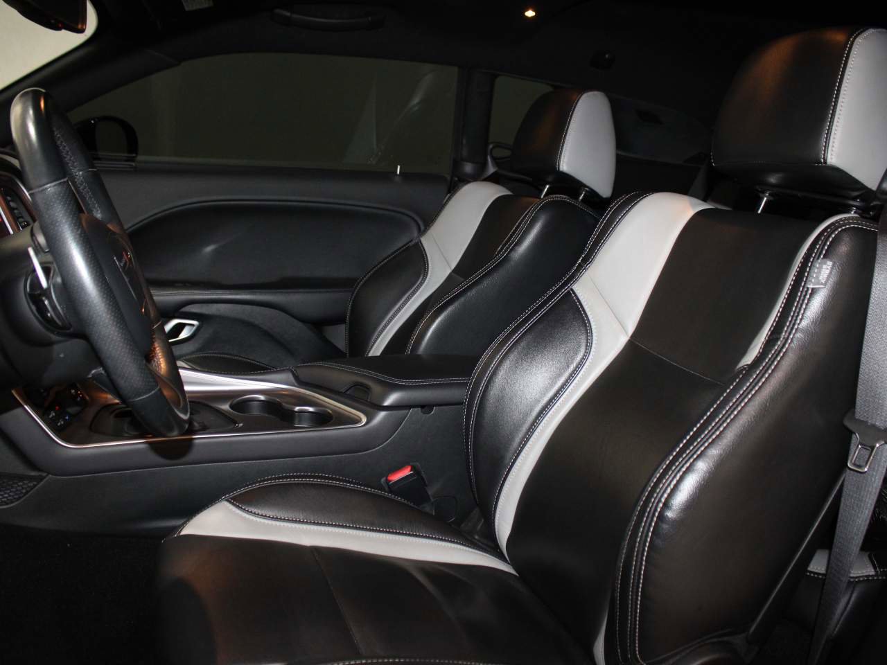 Used 2019 Dodge Challenger R/T Scat Pack w/ Scat Pack Stripe image 14