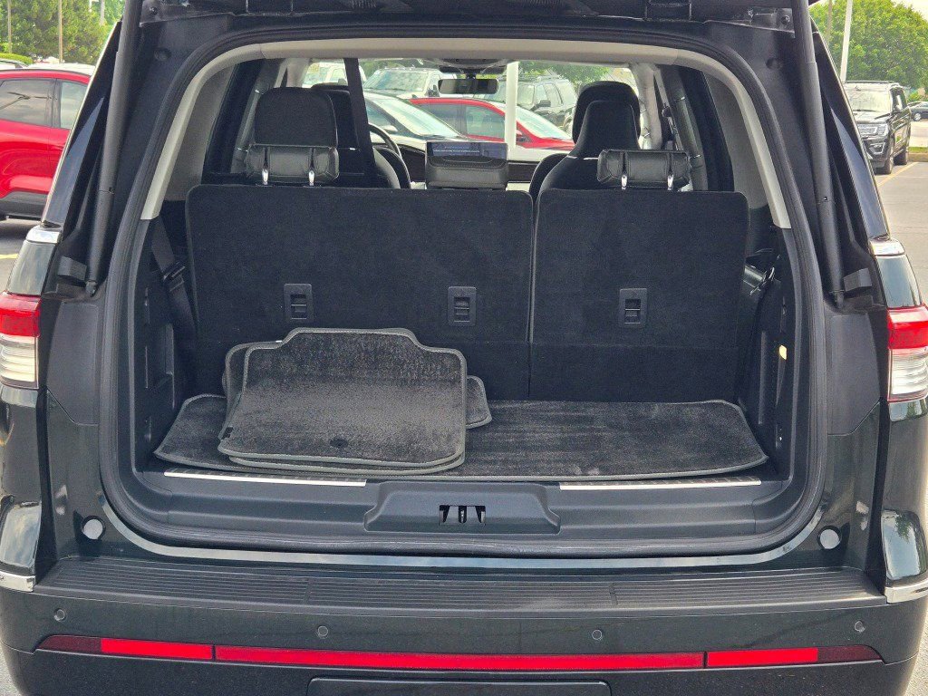 Used 2023 Lincoln Navigator Black Label AWD/4WD image 13