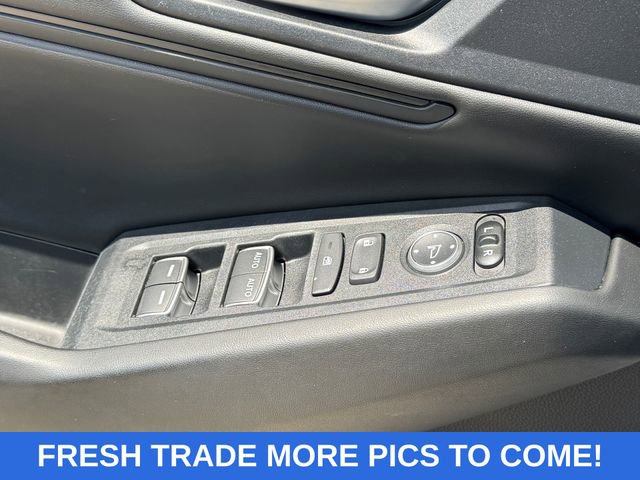 Used 2025 Honda Accord SE image 28