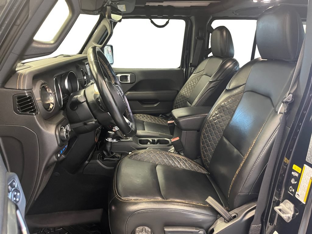 Used 2022 Jeep Wrangler Unlimited Sahara AWD/4WD image 23