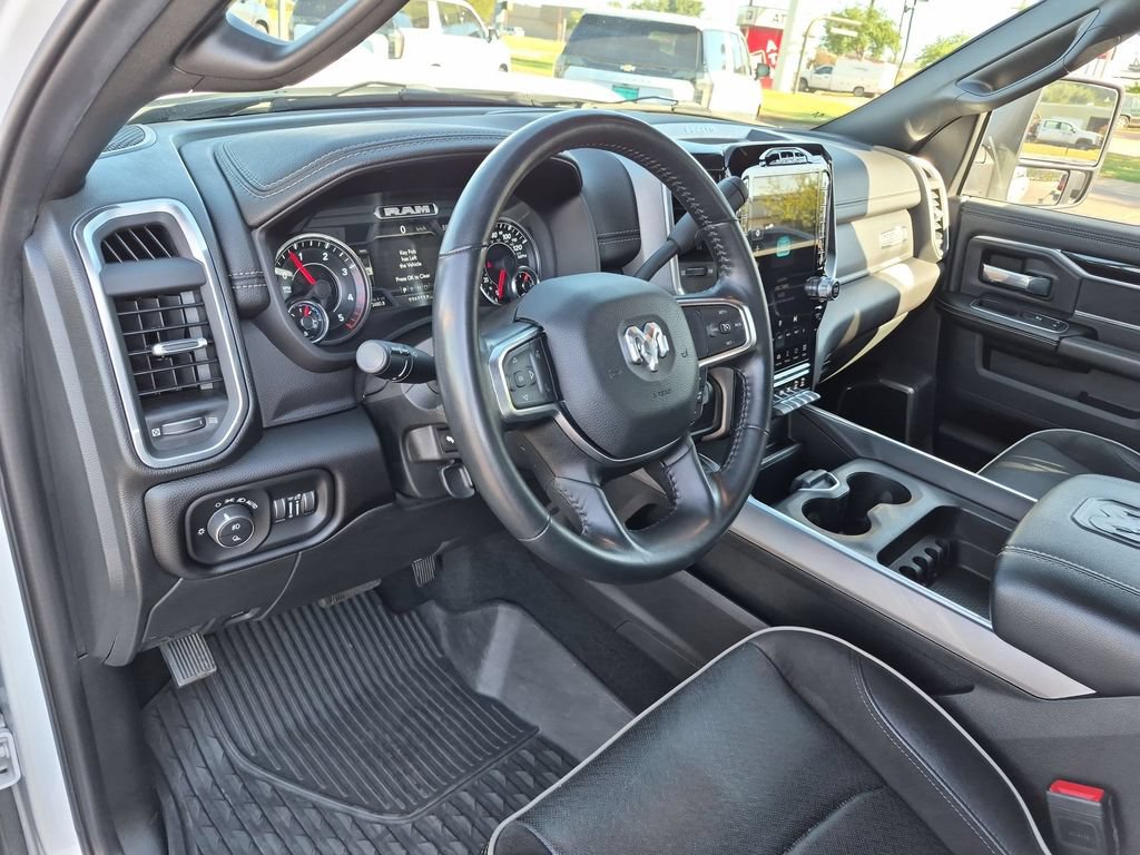 Used 2023 RAM 2500 Laramie AWD/4WD image 9