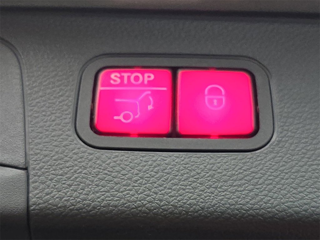 Used 2019 Mercedes-Benz GLC 300 image 16