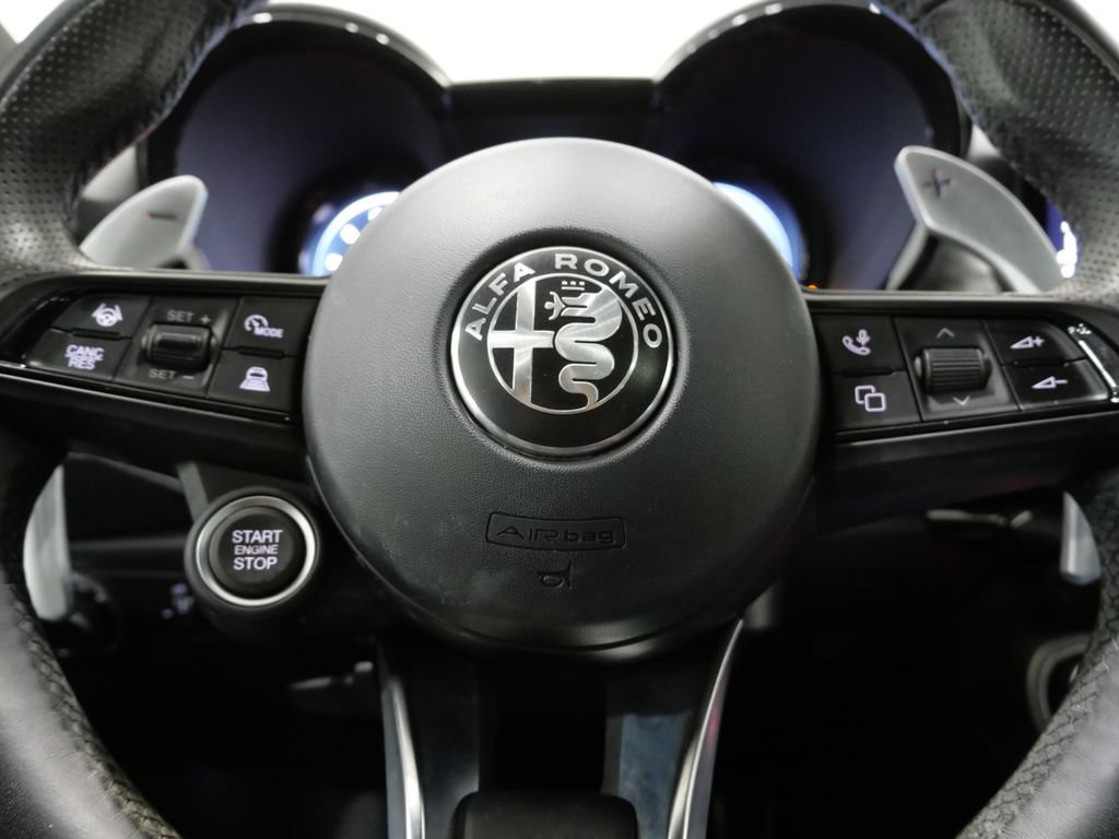 Used 2024 Alfa Romeo Tonale Veloce AWD/4WD image 15