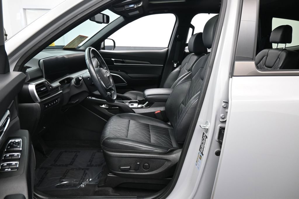 Used 2024 Kia Telluride EX X-Line AWD/4WD image 11