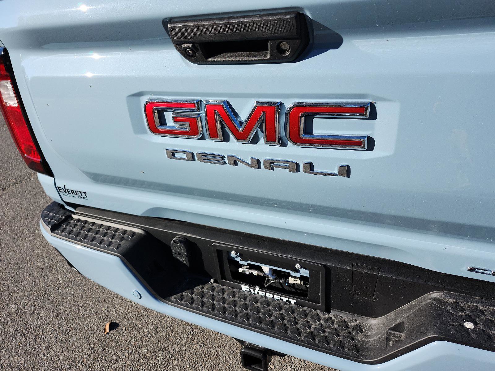 New 2026 GMC Canyon Denali image 4