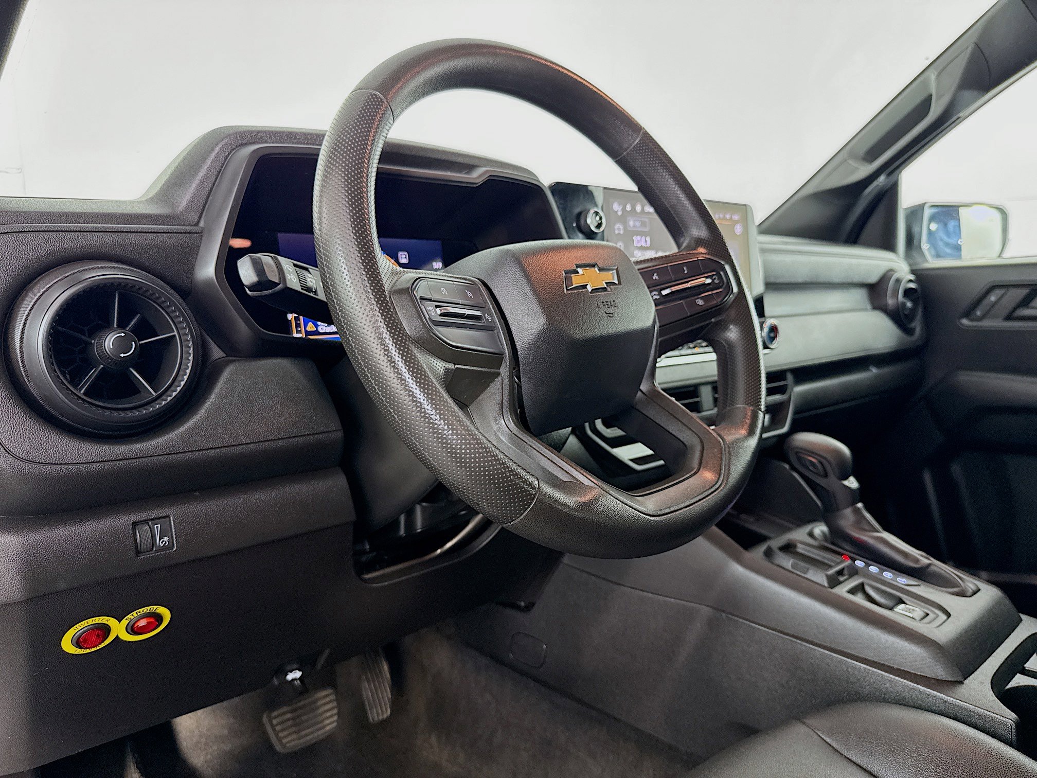 Used 2023 Chevrolet Colorado W/T w/ Safety Package image 22