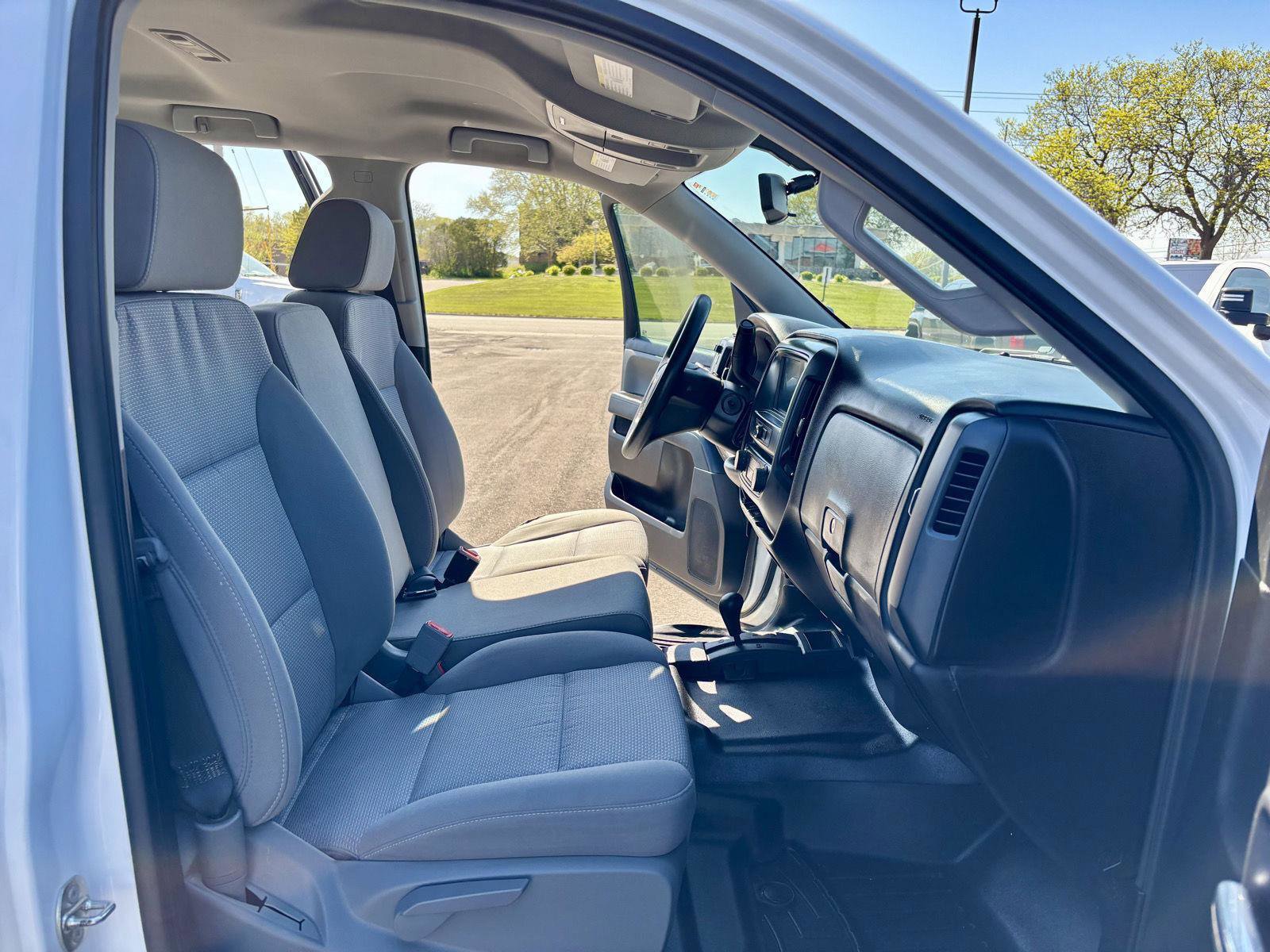 Used 2018 Chevrolet Silverado 1500 W/T w/ WT Convenience Package AWD/4WD image 19