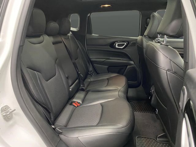 New 2025 Jeep Compass Latitude w/ Sun & Sound Group image 34