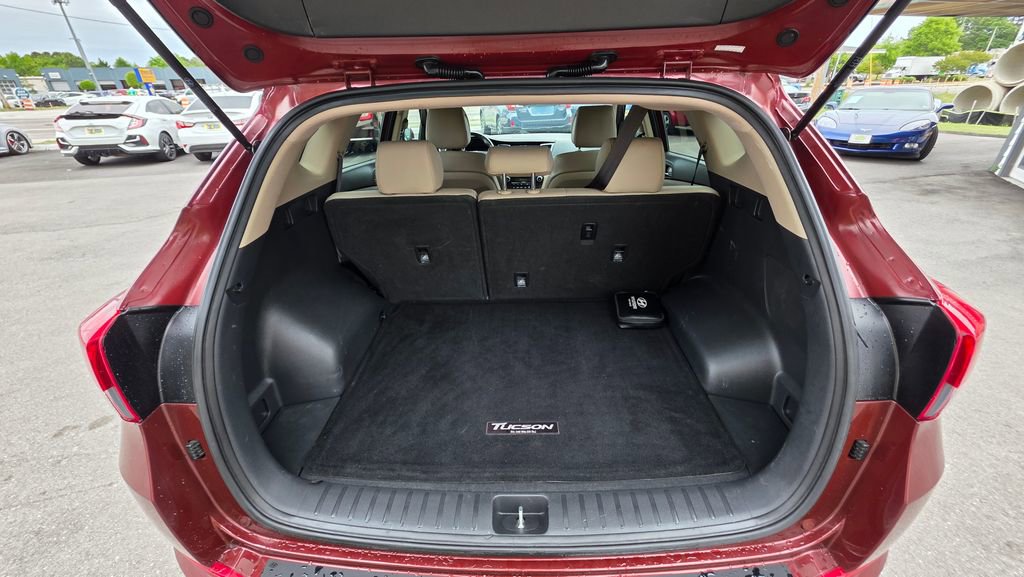 Used 2017 Hyundai Tucson SE Plus w/ Cargo Package FWD image 20