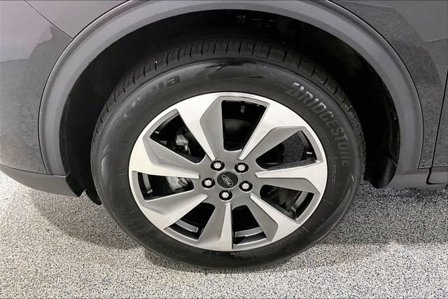 Used 2025 Ford Escape Platinum AWD/4WD image 42