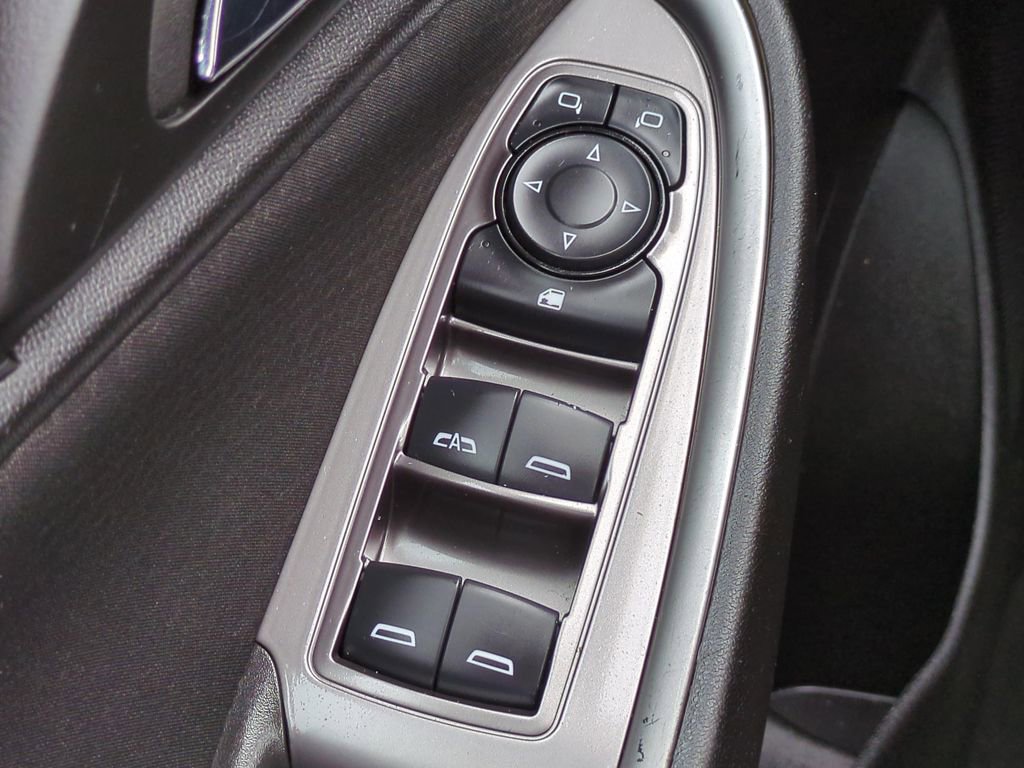 Used 2022 Chevrolet Malibu LT image 28