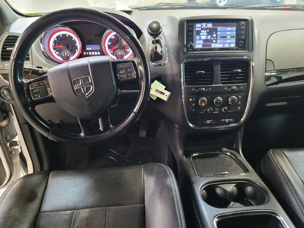 Used 2020 Dodge Grand Caravan SXT w/ Driver Convenience Group image 22