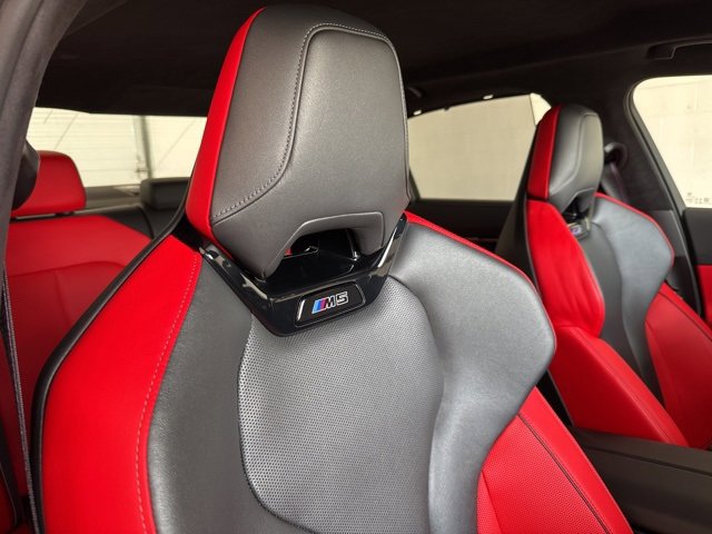 Used 2025 BMW M5 w/ Carbon Package image 59