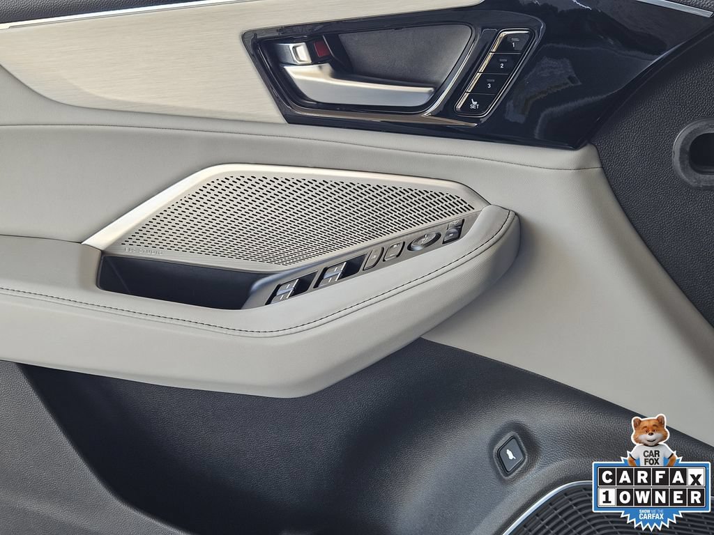 Certified 2024 Acura MDX w/ Technology Package FWD image 23