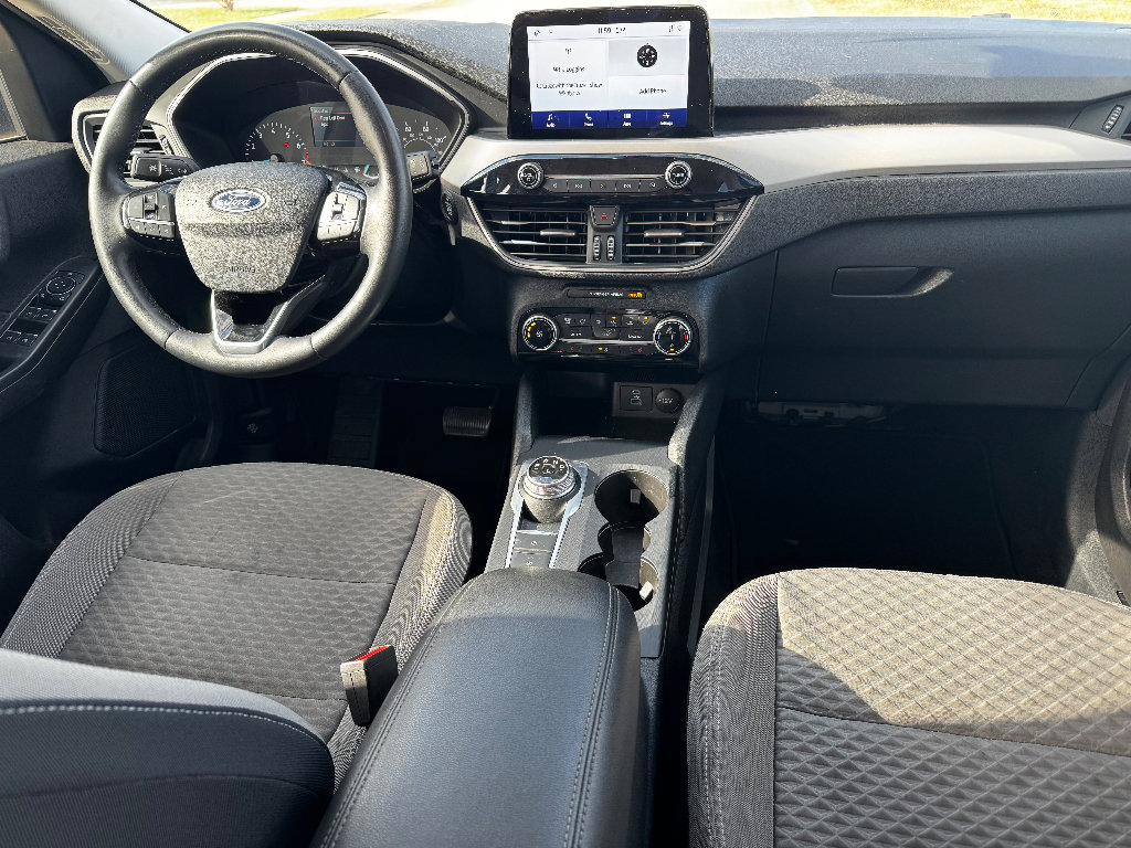 Used 2022 Ford Escape SE w/ Cold Weather Package AWD/4WD image 17