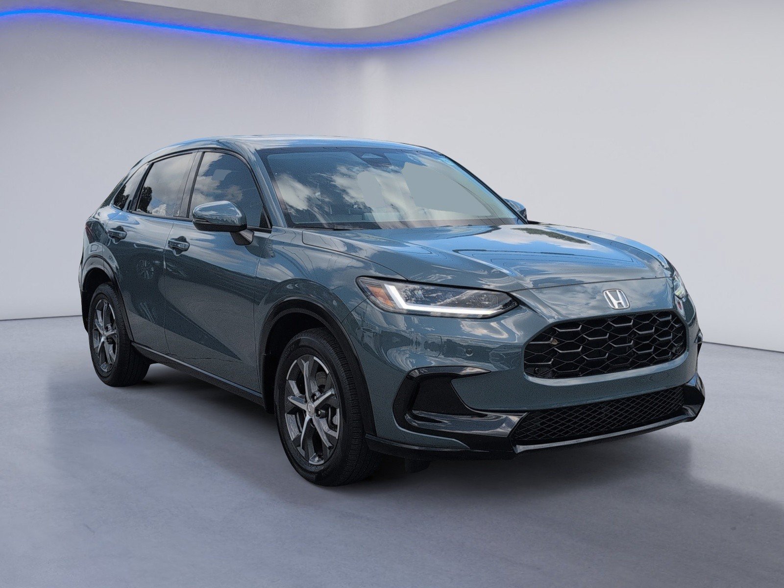 Used 2025 Honda HR-V EX-L image 6