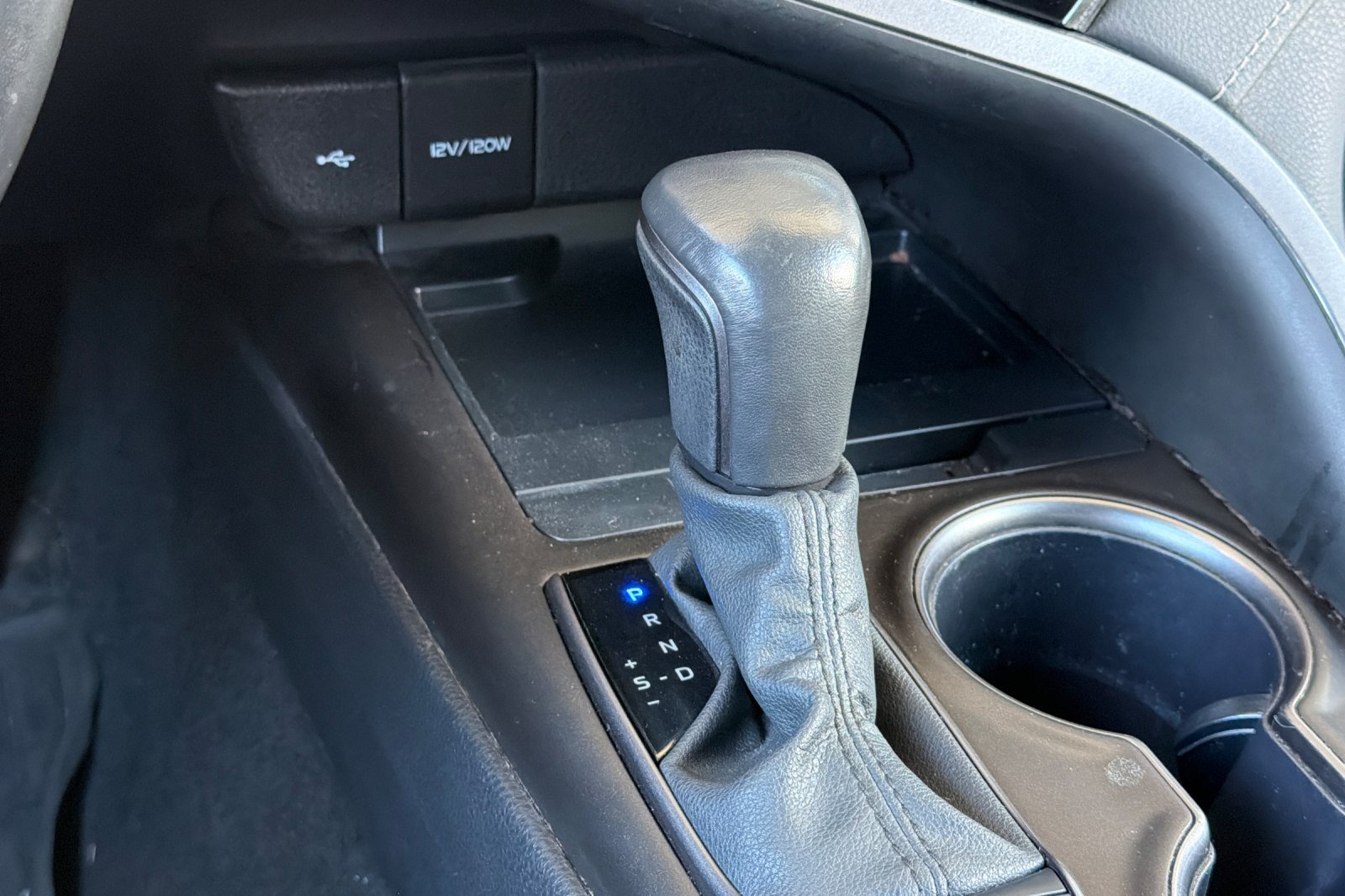 Used 2024 Toyota Camry XSE w/ Navigation Package FWD image 26