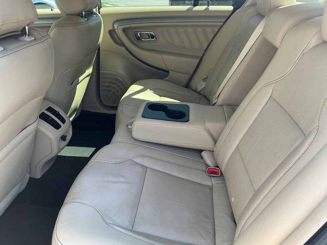 Used 2015 Ford Taurus SEL w/ Equipment Group 201A image 12