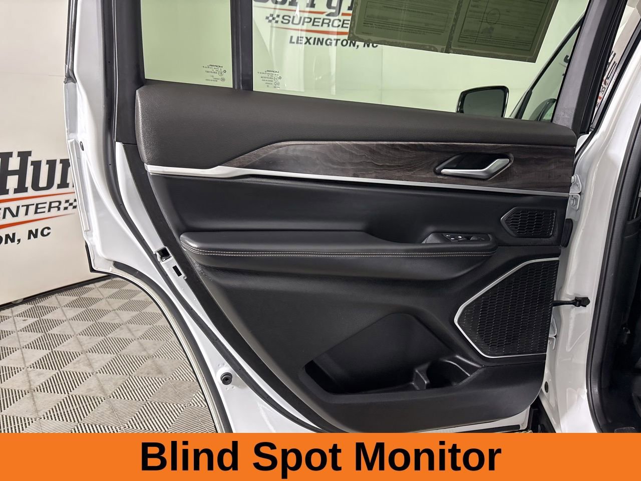 Used 2022 Jeep Grand Cherokee L Limited image 23