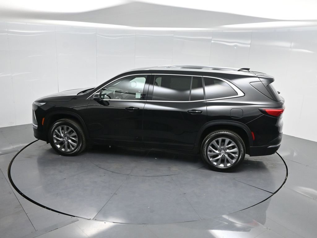 Used 2025 Buick Enclave Preferred image 67