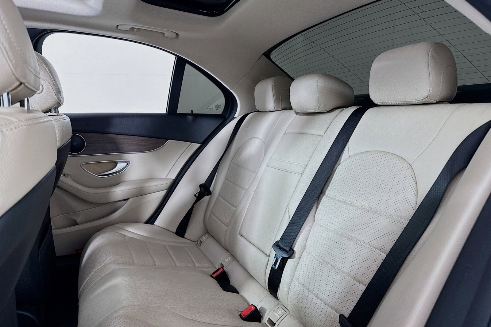 Certified 2020 Mercedes-Benz C 300 Sedan image 7