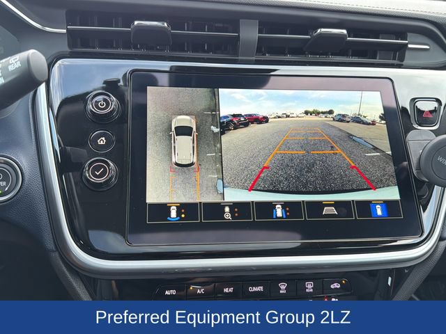 Used 2023 Chevrolet Bolt EUV Premier w/ Sun & Sound Package FWD image 11