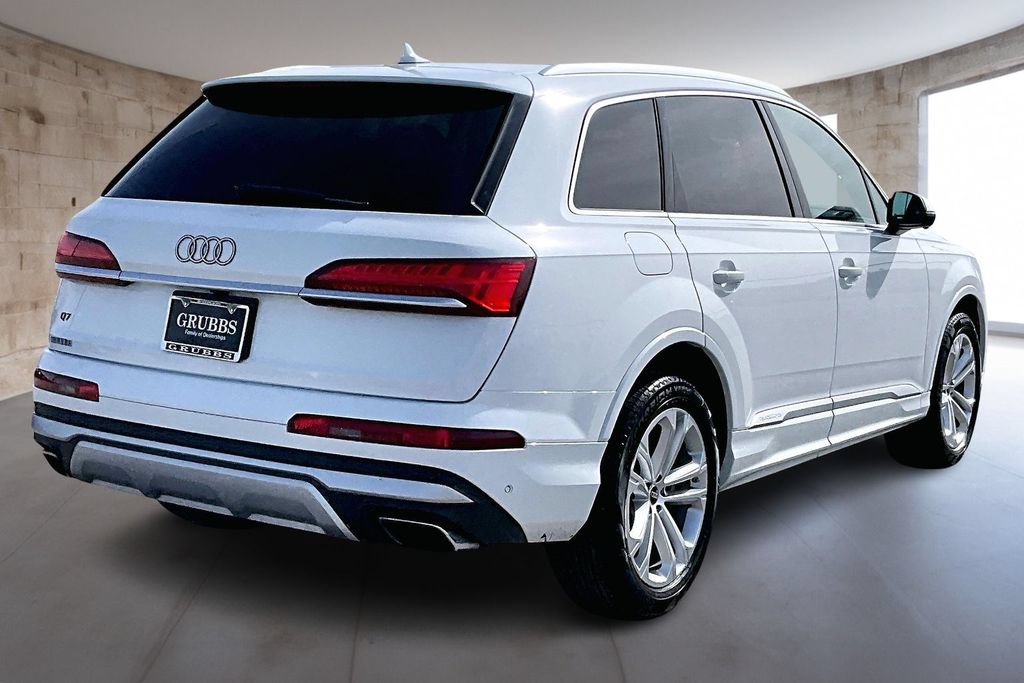 Used 2025 Audi Q7 3.0T Premium Plus AWD/4WD image 2