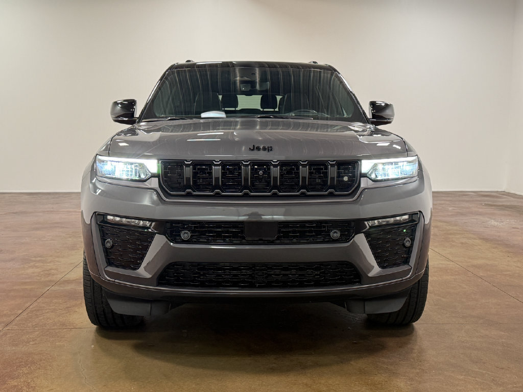 Used 2026 Jeep Grand Cherokee L Summit w/ Obsidian Package AWD/4WD image 29