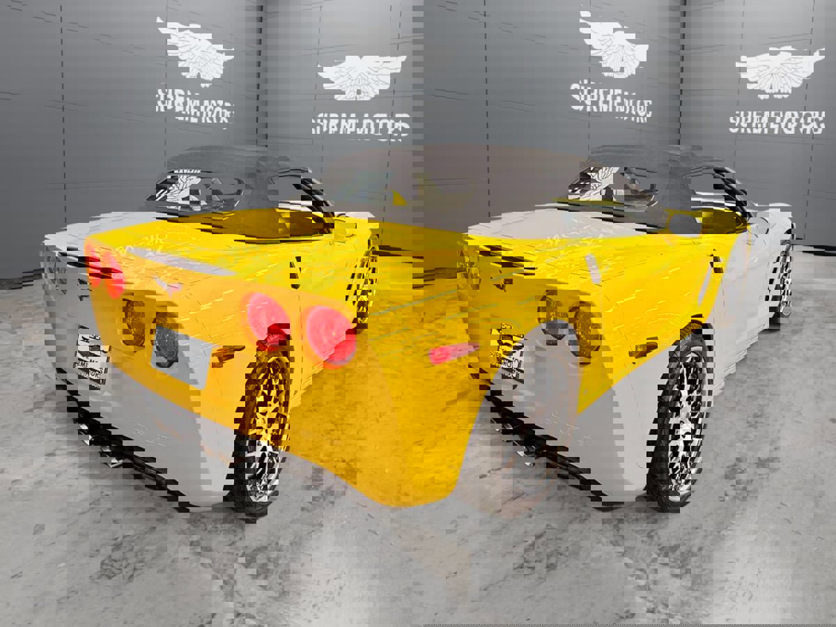 Used 2006 Chevrolet Corvette Convertible w/ Preferred Equipment Group image 2