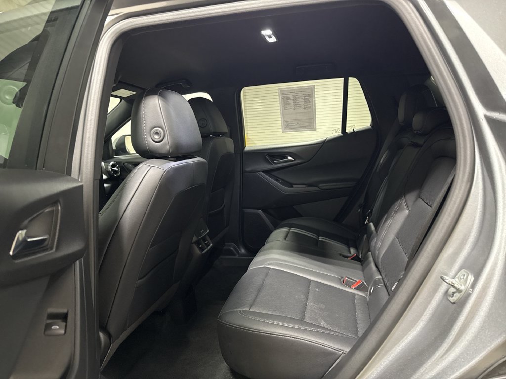 Used 2025 Chevrolet Equinox LT w/ Convenience Package II FWD image 23