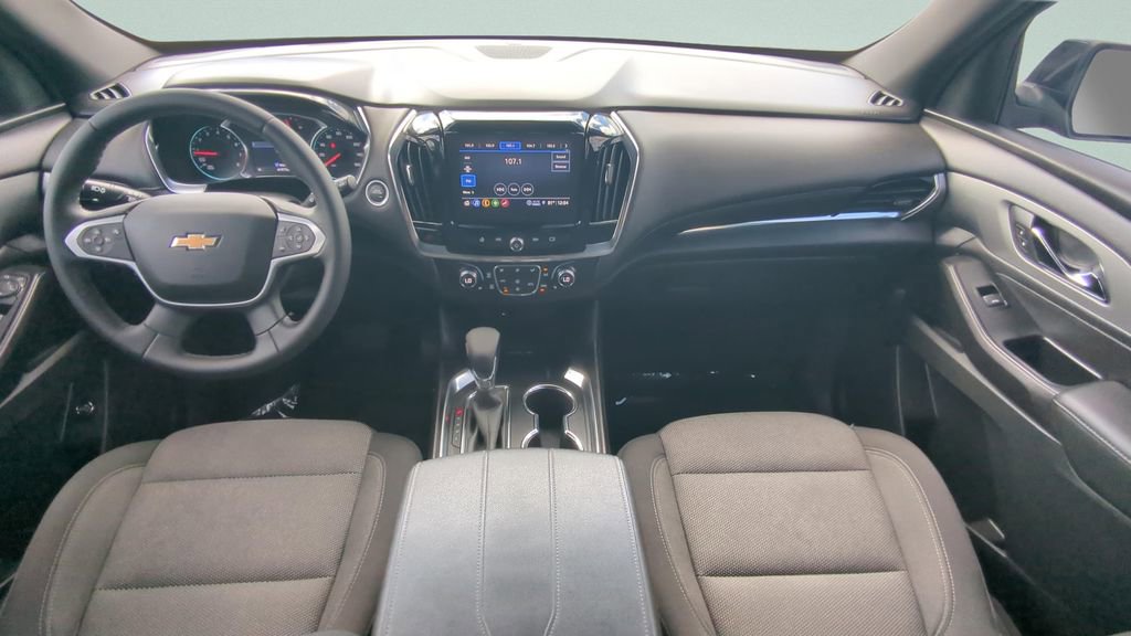 Used 2023 Chevrolet Traverse LT FWD image 14