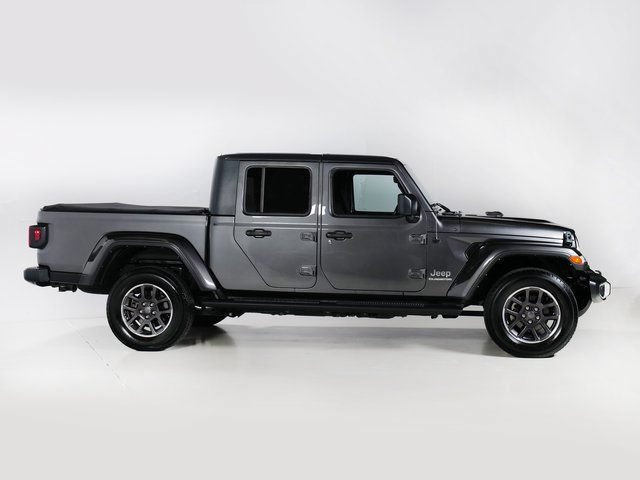 Used 2021 Jeep Gladiator Overland w/ Dual Top Group AWD/4WD image 30