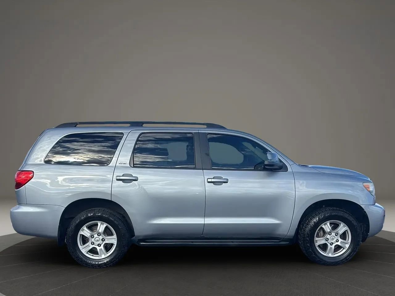 Used 2014 Toyota Sequoia SR5 image 13
