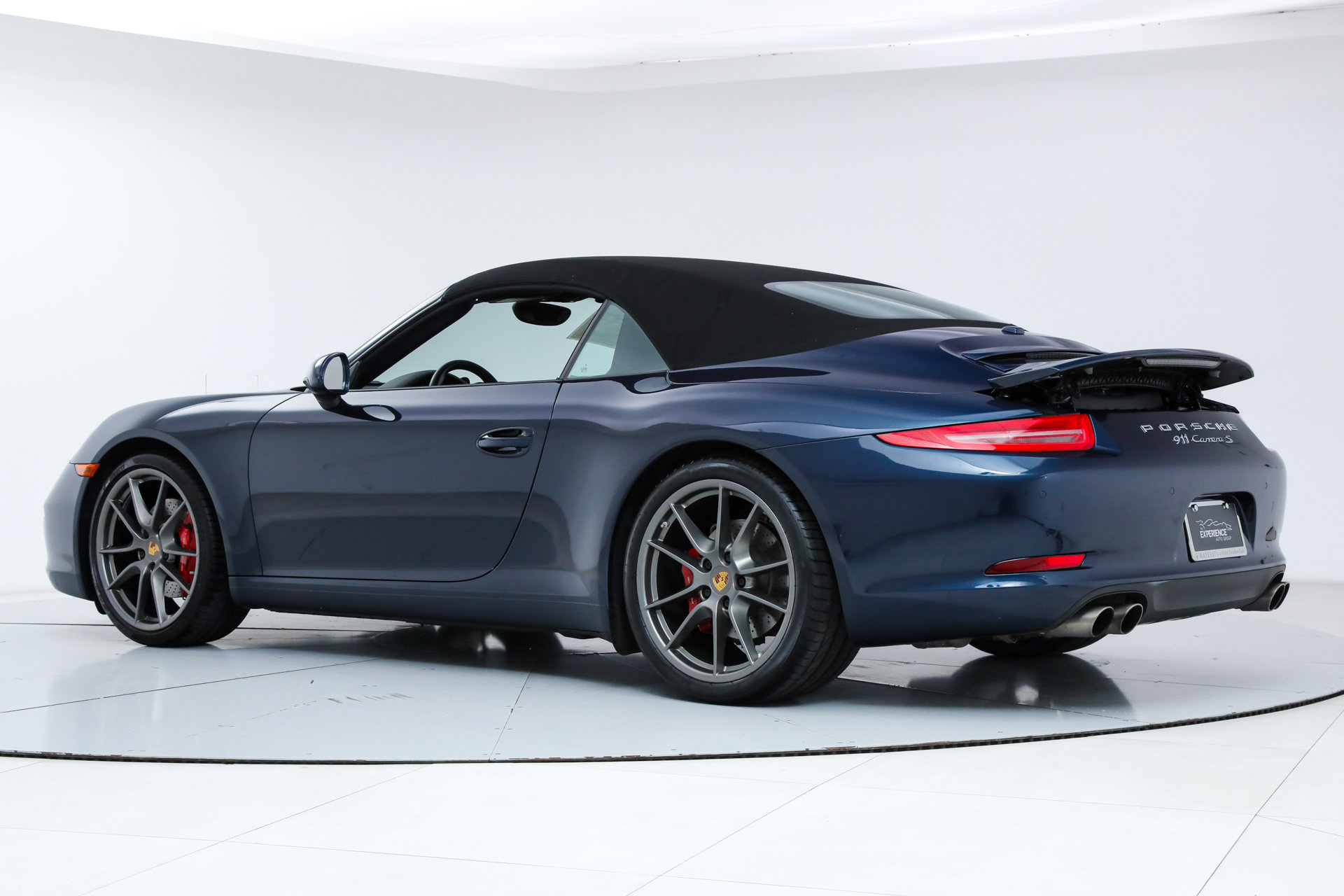 Used 2016 Porsche 911 Carrera S image 11