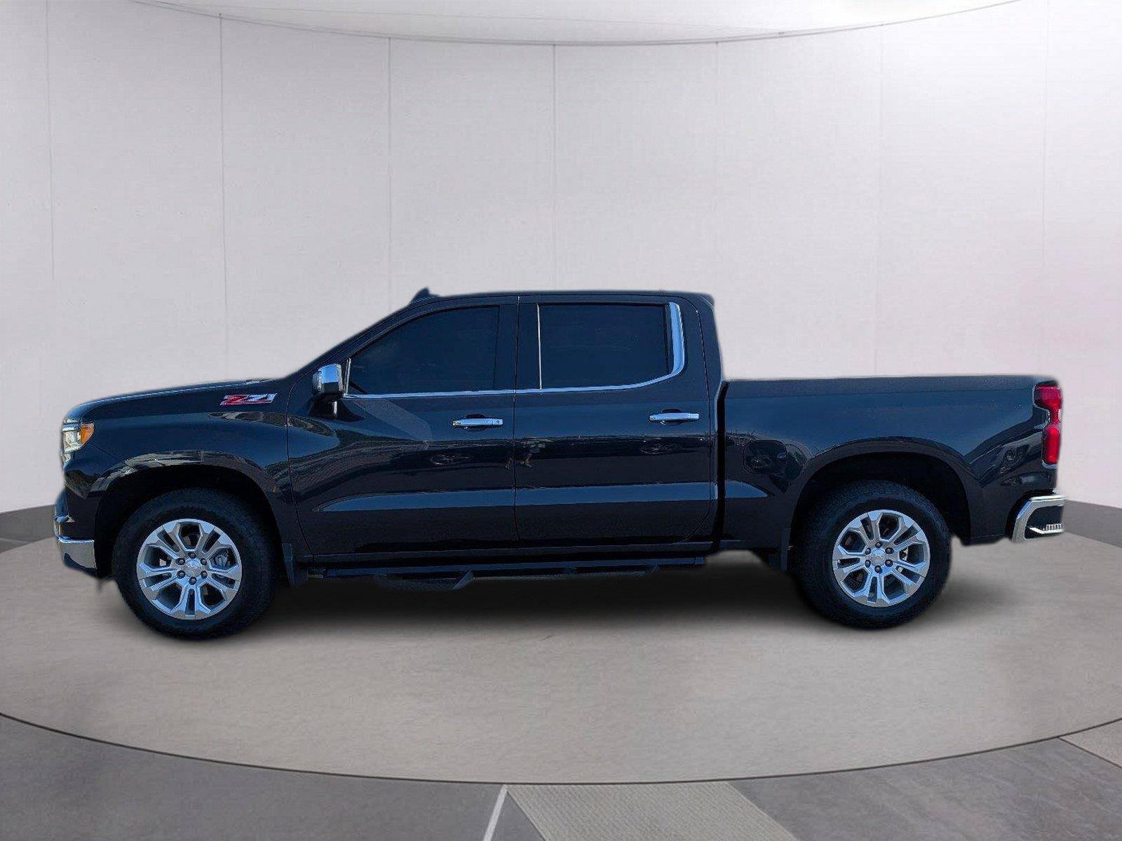 Certified 2024 Chevrolet Silverado 1500 LTZ AWD/4WD image 2