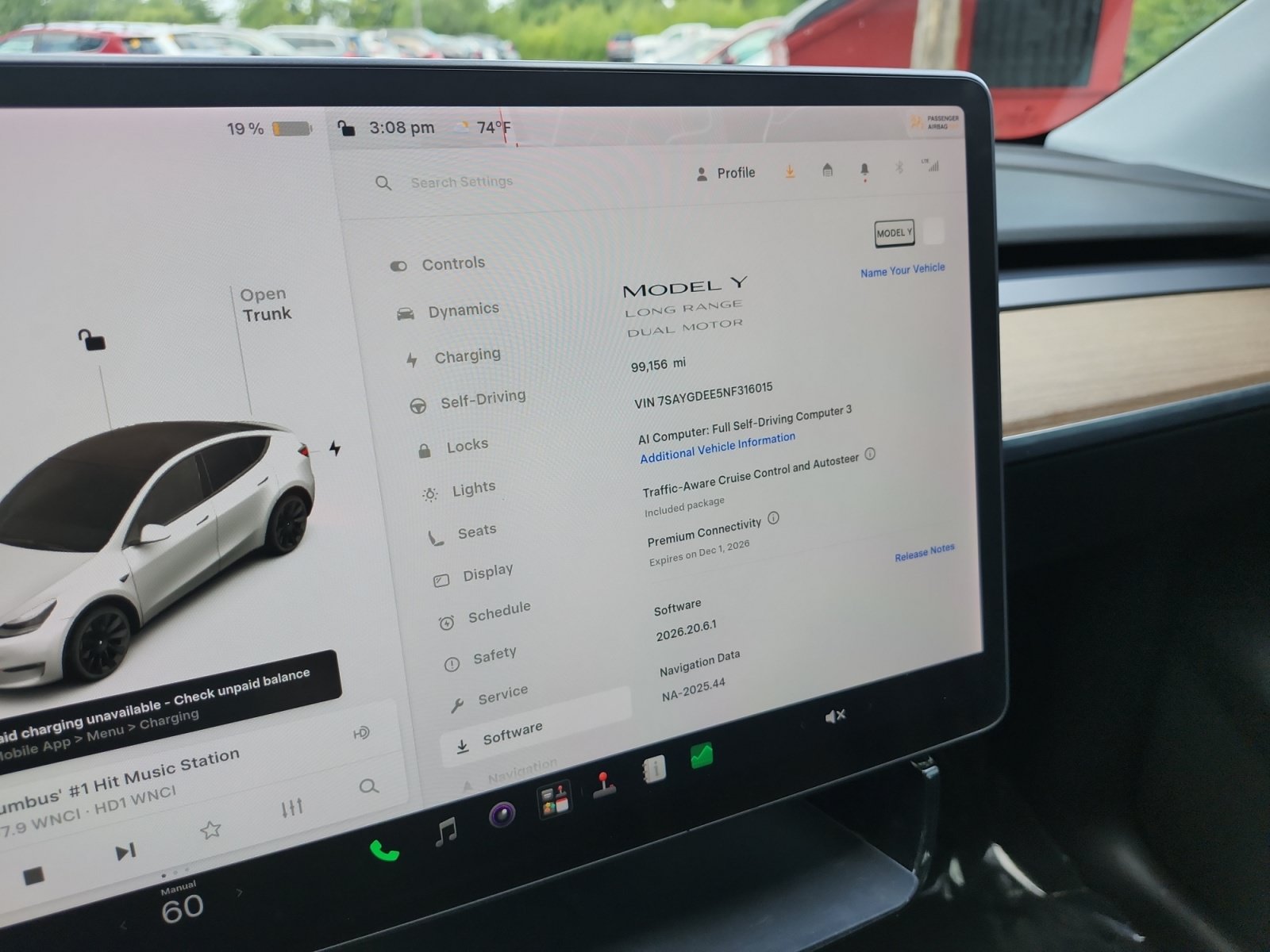 Used 2022 Tesla Model Y Long Range AWD/4WD image 17