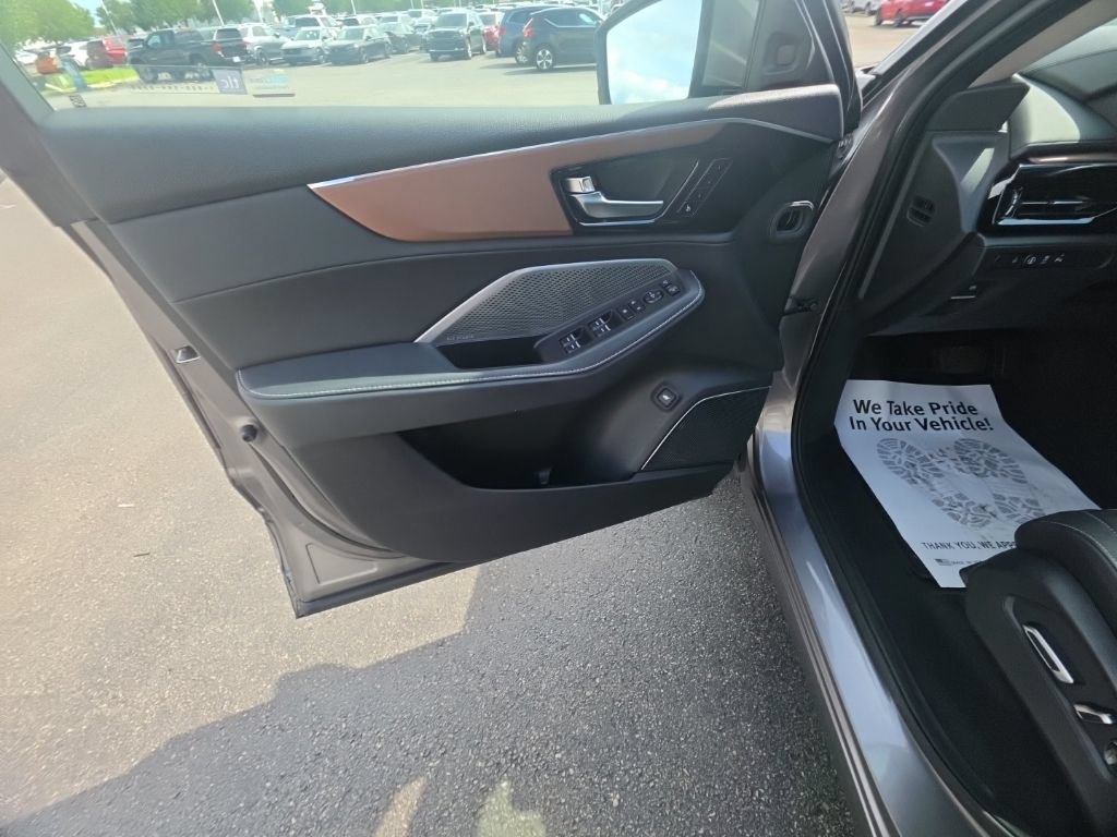 Used 2022 Acura MDX SH-AWD w/ Technology Package image 12